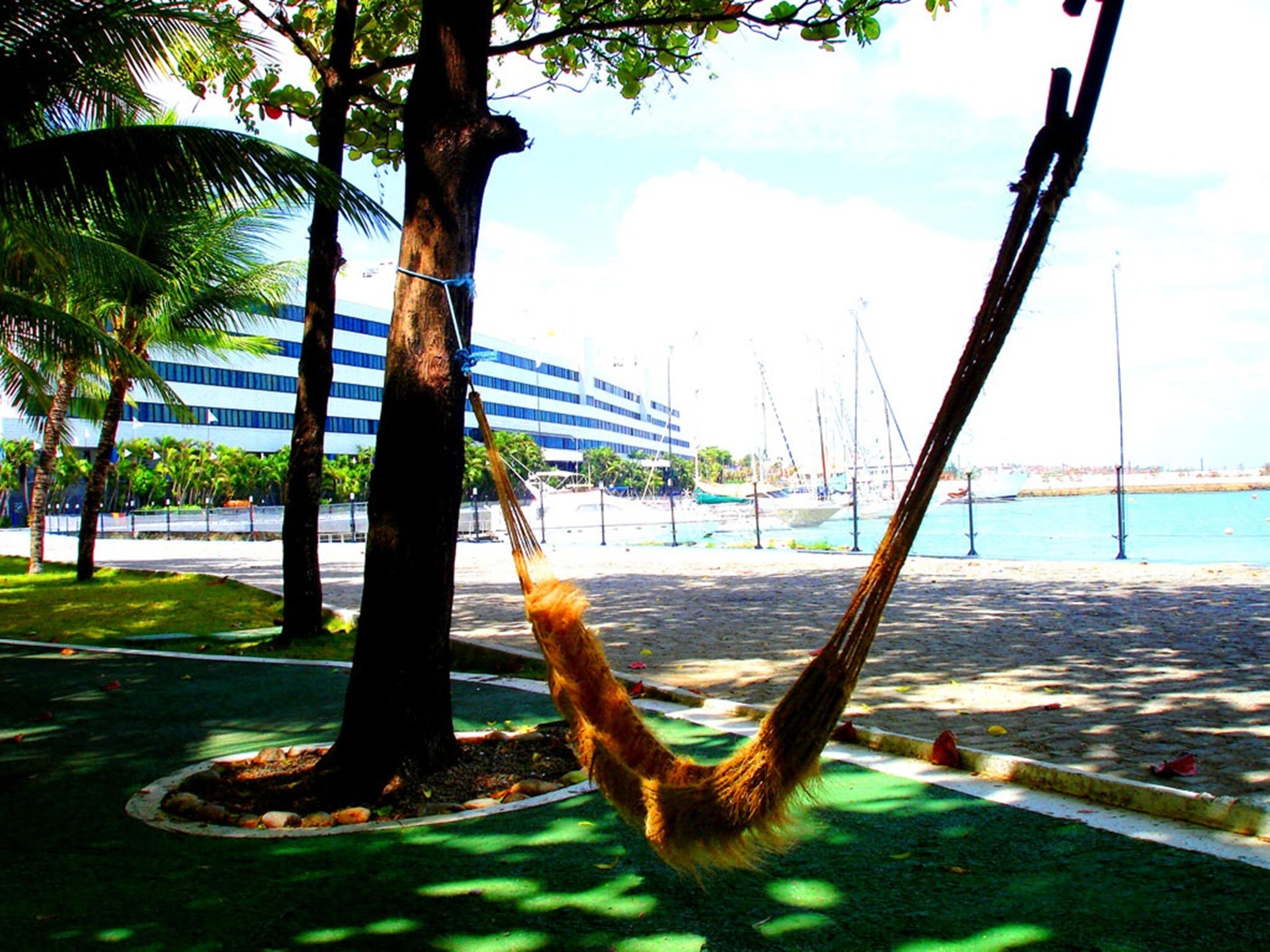 Marina Park Hotel Fortaleza  Zewnętrze zdjęcie The anchor of the USS Maine